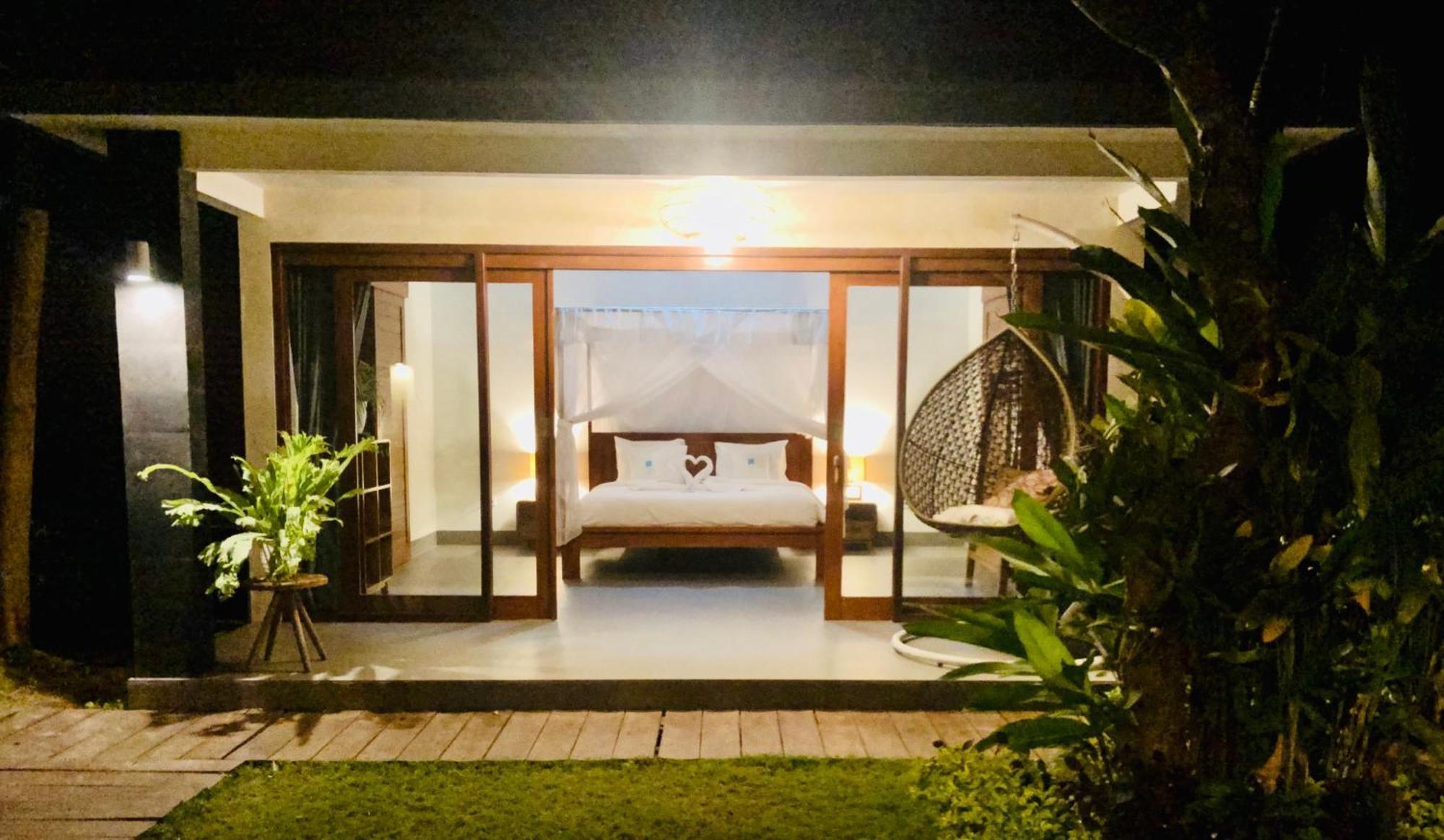 Coco Garden Pool Villas Kubutambahan  Exterior photo